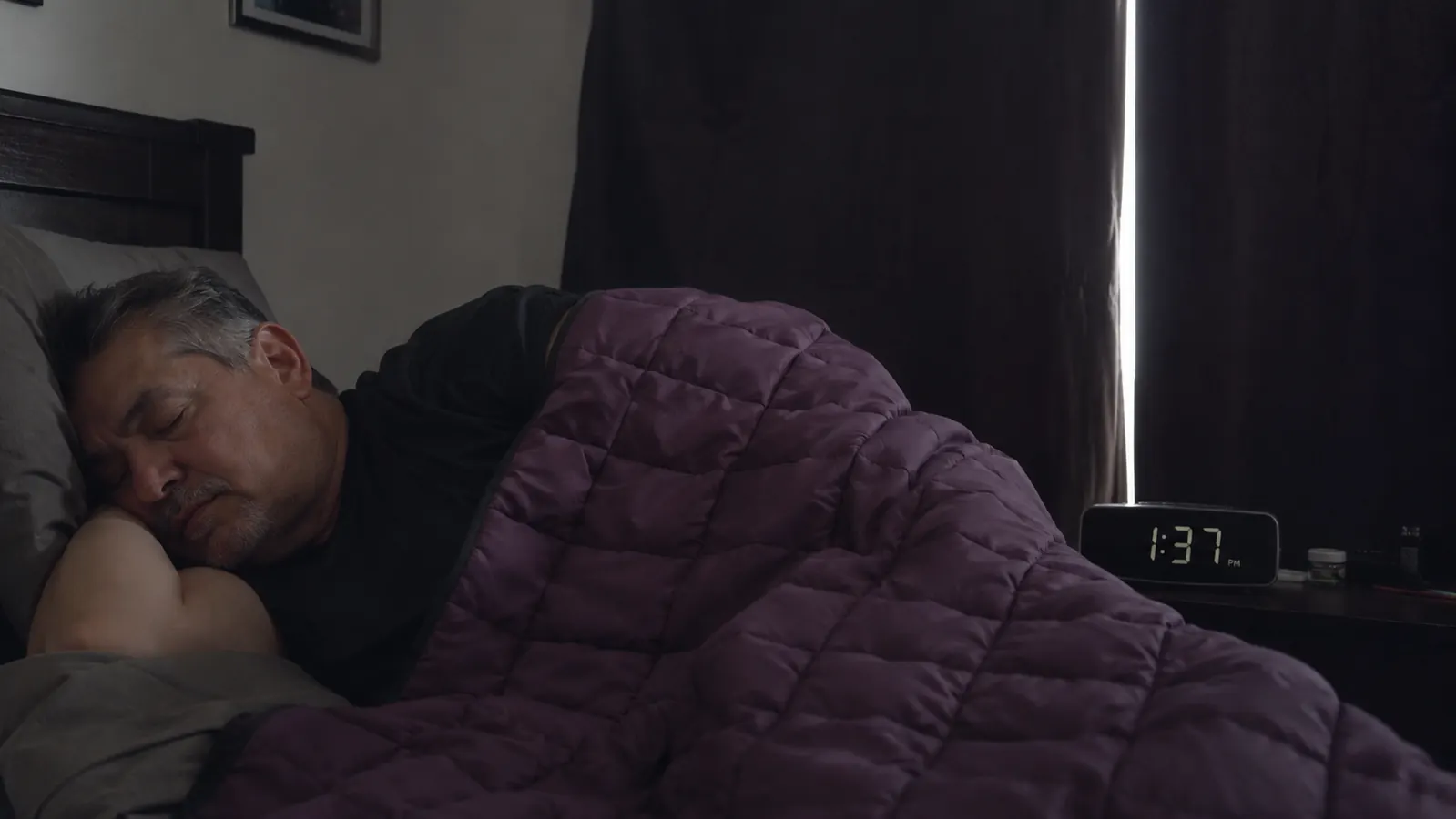 How to Sleep Better After Night Shifts With a Weighted Blanket