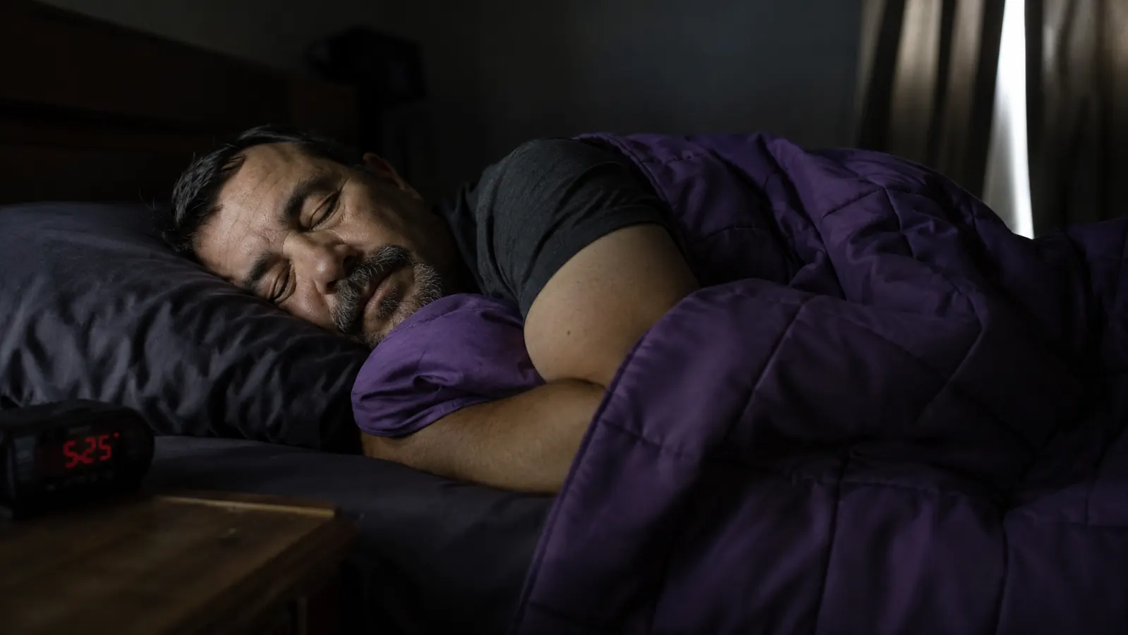 yescool Weighted Blanket Review: Sleep Recovery After Night Shifts